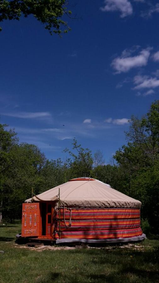 Les yourtes de Bascot Vaylats Exterior foto